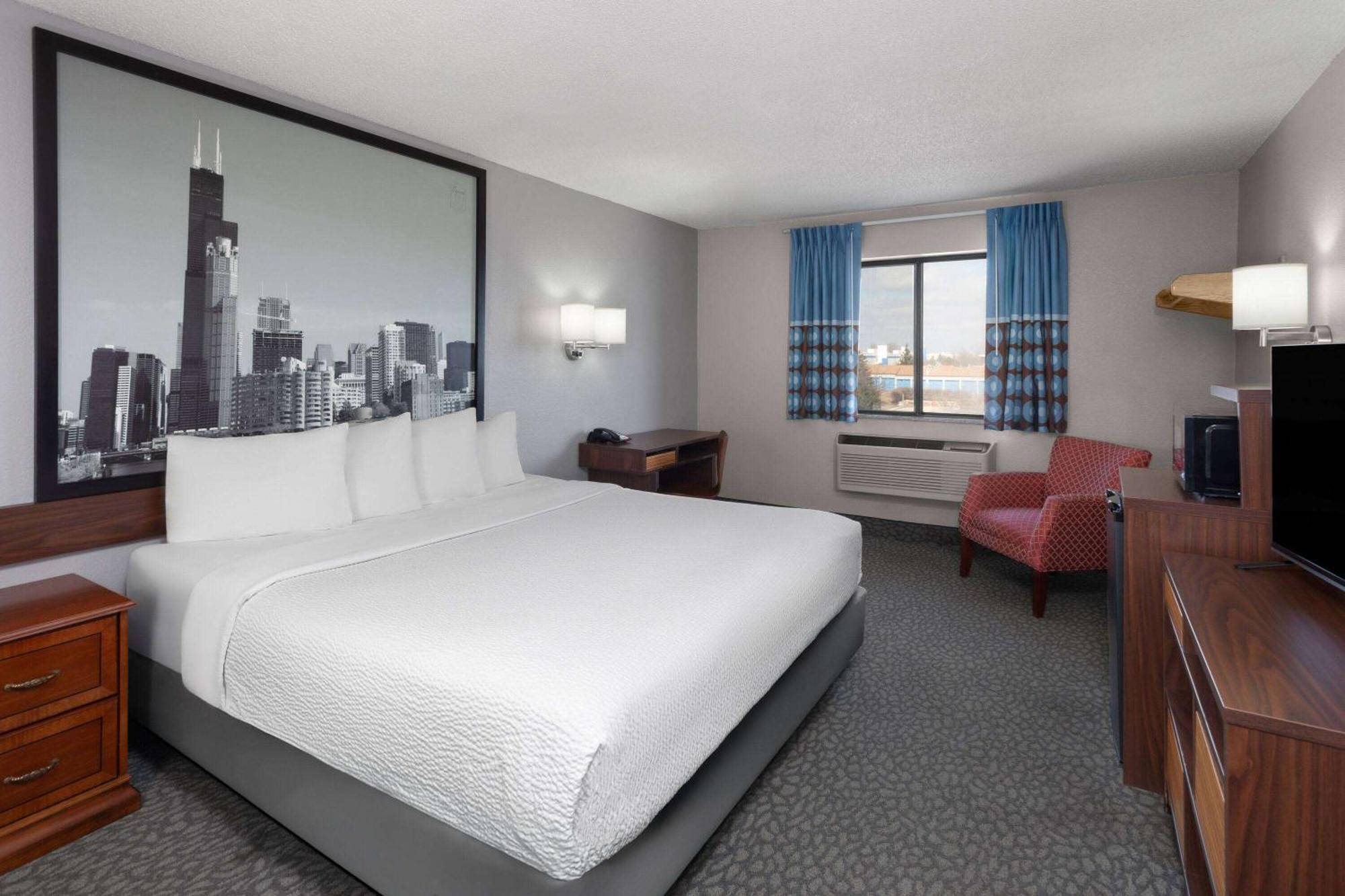 Super 8 By Wyndham Bolingbrook Romeoville