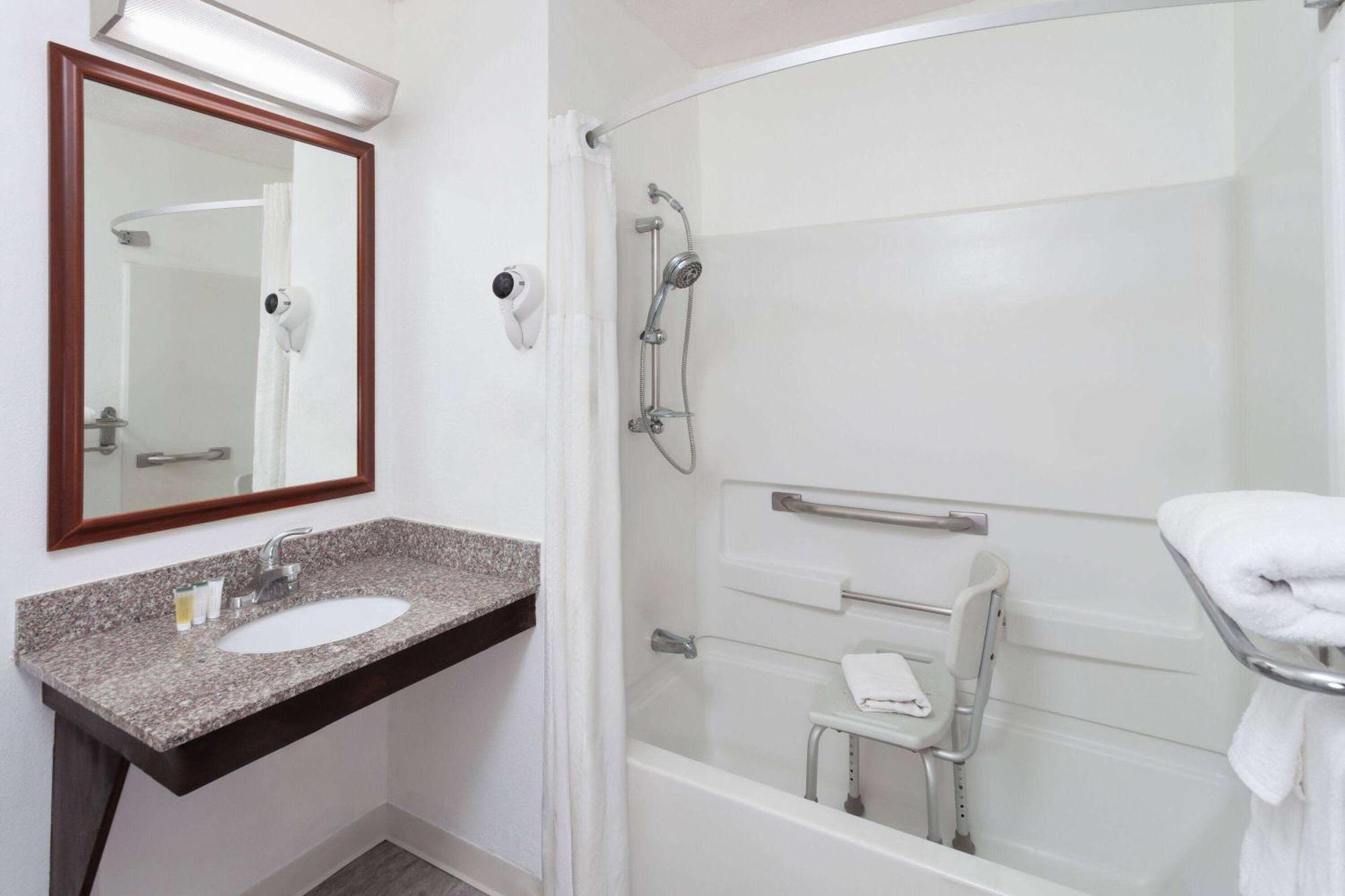 Super 8 By Wyndham Bolingbrook 2* Romeoville